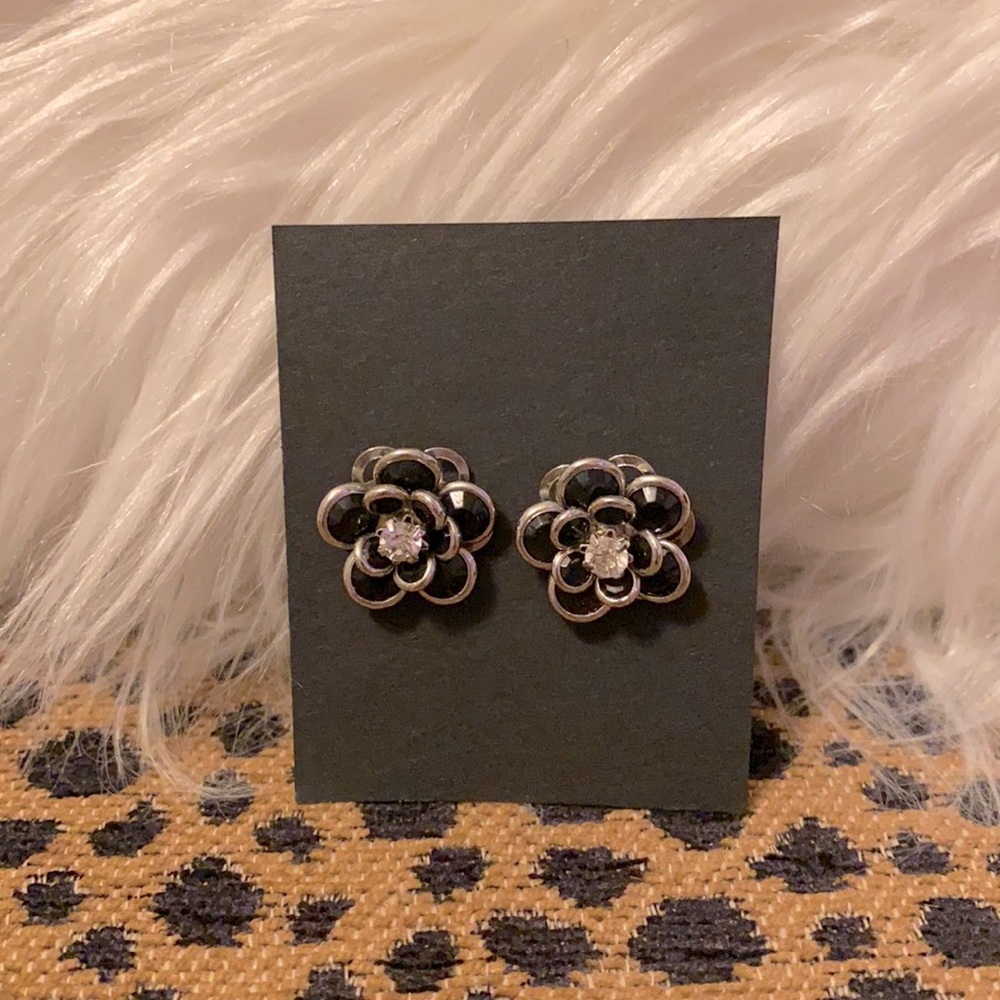 Black Flower Stud Earrings